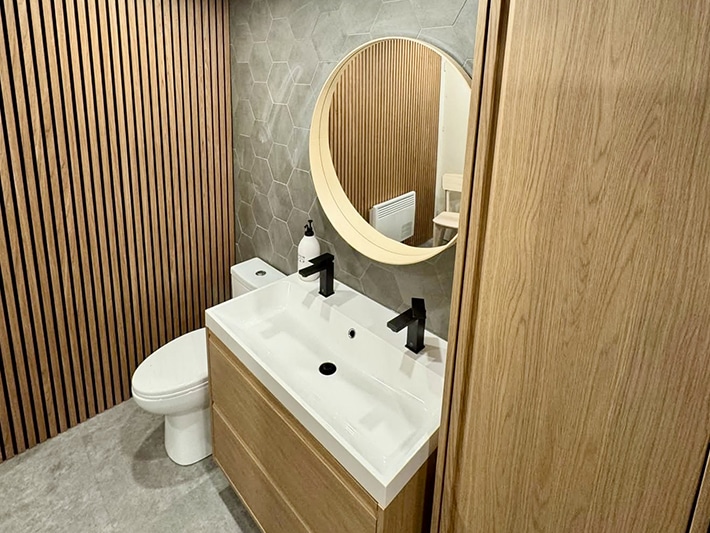 Rénovation de salle de bain Laval Québec.